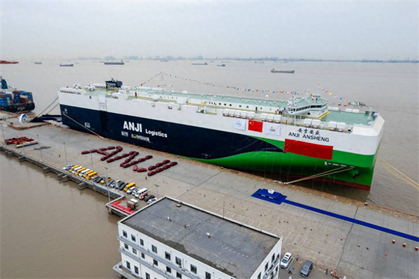 巨轮破浪前行，这个春天里，上汽多管齐下激活增长动能