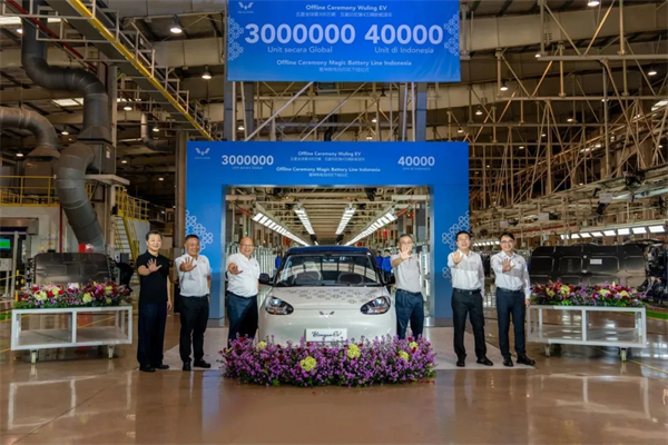 诸神乱战下，上汽以厚度重塑"老大"担当