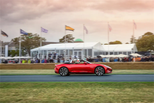 上汽何以成为中国车企出海的“老船长”？