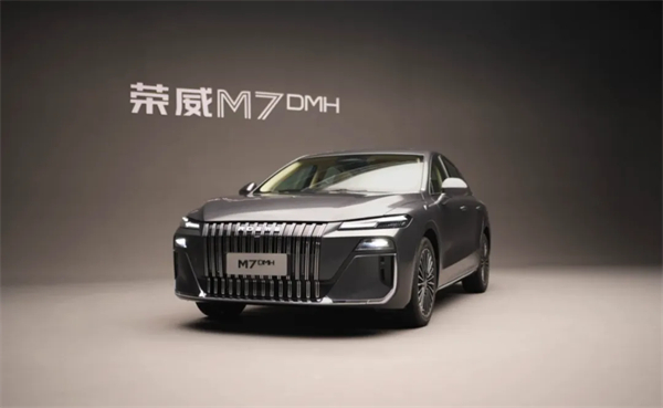 新产品矩阵加快推进“上汽方案”，全面深化改革显成效