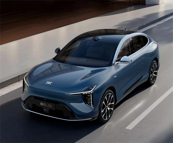 “内核”超稳的上汽，带着行业老大的气势回归