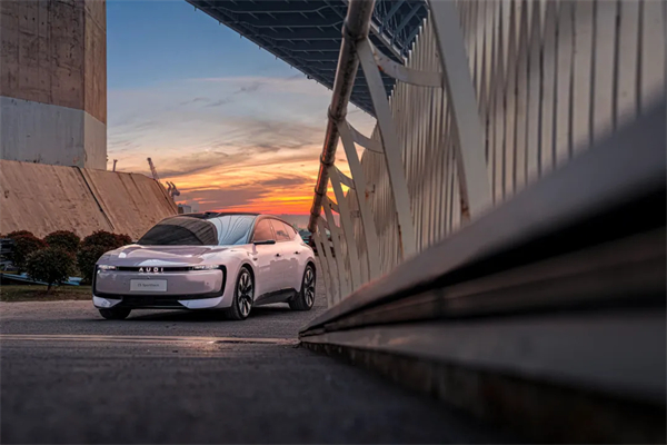 上汽穿越周期,遇见破晓