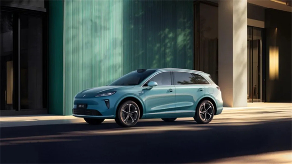 上汽“向新而行”，改革“落地显效”