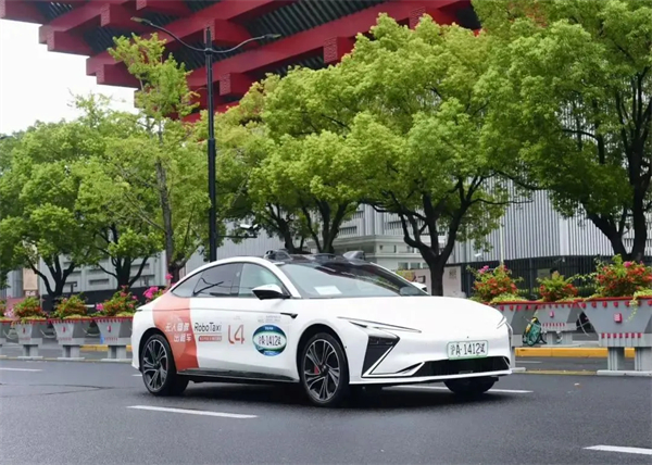 销量回升、股价冲高、科技突围:上汽的“教科书式剧本”如何上演?