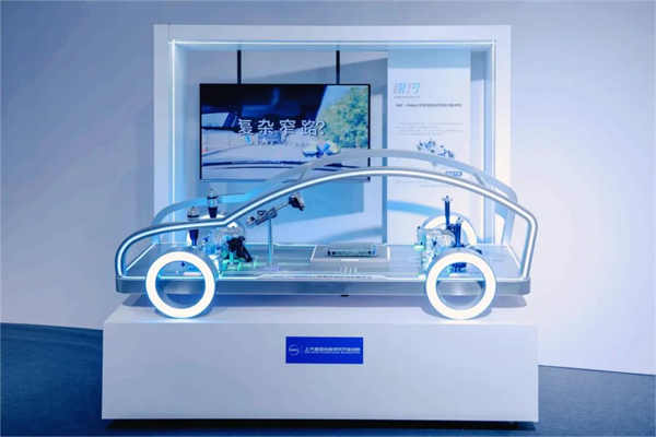 上汽联手华为：既是中国汽车的命运共同体，更是浩荡的供给侧改革