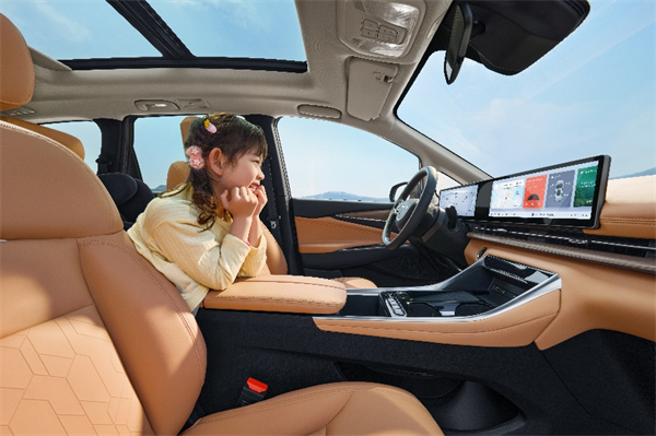 全球唯一10万级混动MPV——上汽大通 G50 混动上市，售价13.98万起