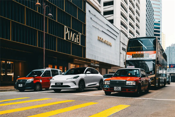 智己汽车重磅登陆香港市场,6系双车同步上市