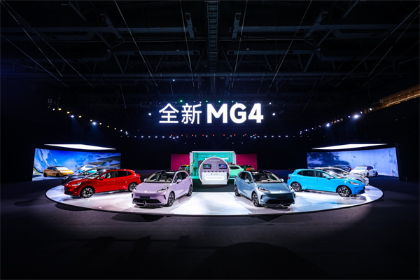 同级唯一一体式热管理+530km超长续航 全新MG4预售7.38万元起