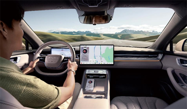 The Roewe M7 DMH Launches, Redefining the King of New Energy Era Family Sedans with a Limited-Time Price Starting at RMB 85,800